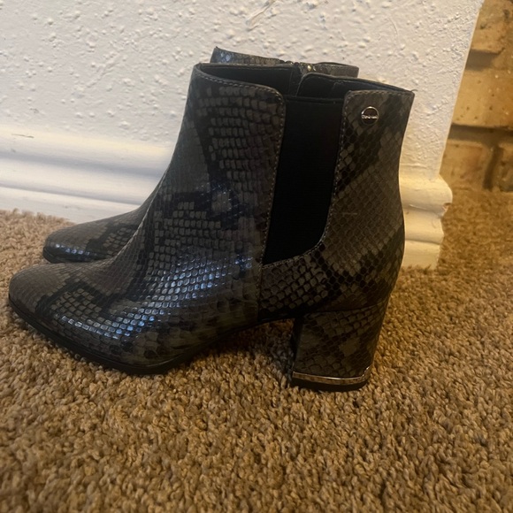 Calvin Klein boots - Picture 3 of 6